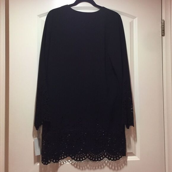 Laser cut tunic cover up - Picture 7 of 8